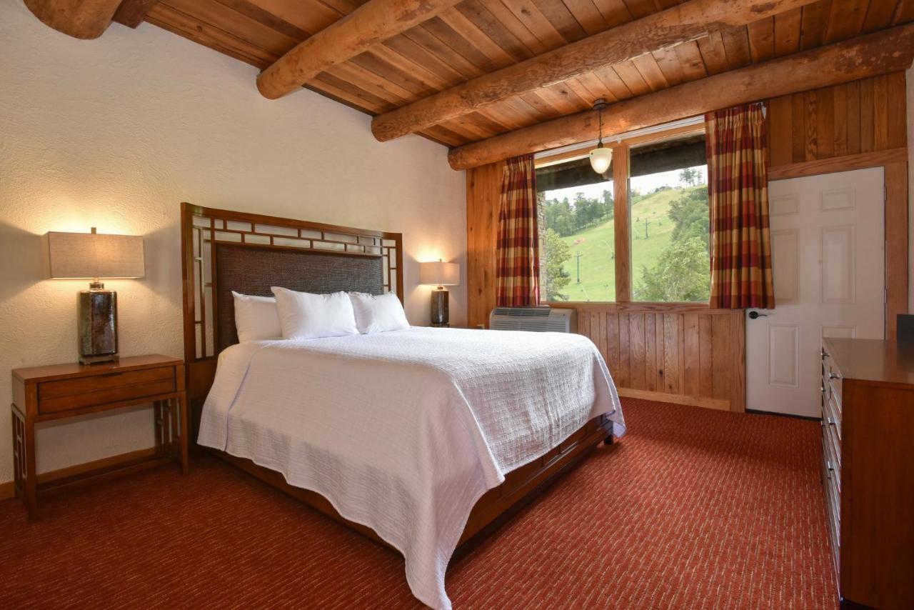 Slopeside Hotel By Seven Springs Resort Champion Exterior foto